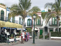 Plaza in Puerto de Mogan